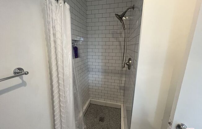 Studio, 1 bath, 450 sqft, $2,795, Unit C