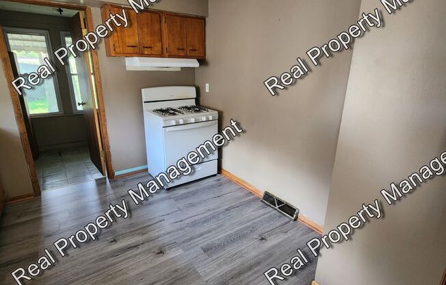 Two Bedroom Ranch on Quiet Street