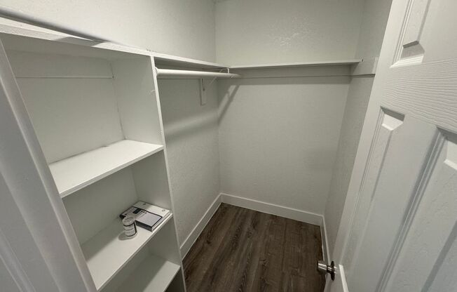 1 bed, 1 bath, 600 sqft, $1,595, Unit F105