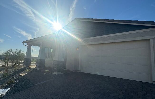 BRAND NEW HOME IN SENTERO CROSSING