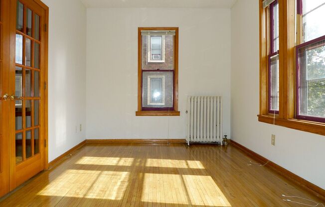 2 beds, 2 baths, 950 sqft, $1,415, Unit 10 - 210