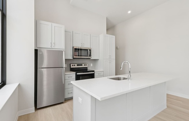 PET FRIENDLY CULTURAL DISTRICT APARTMENTS STEPS FROM UPMC, PNC, HIGHMARK, AND THE STRIP DISTRICT