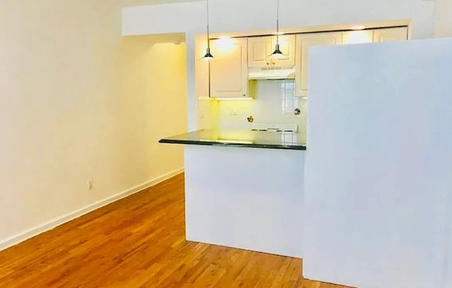 172 E 92 ST