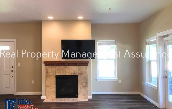 10651 NE RED WING WAY