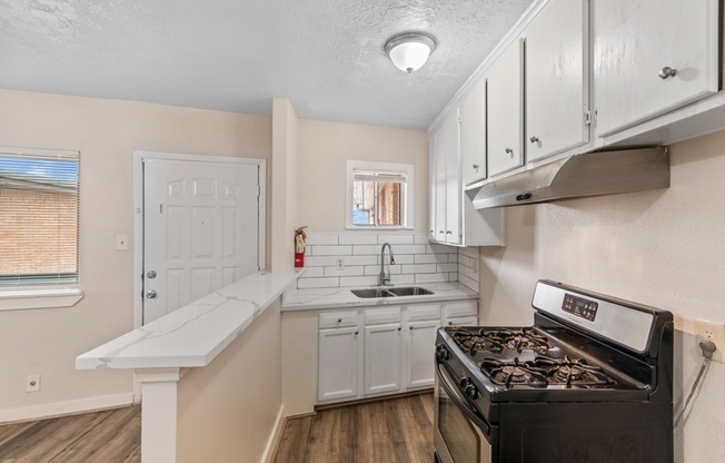 4811 Oakland Street - 8