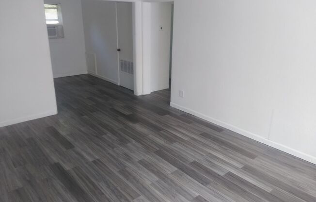2 beds, 1 bath, 800 sqft, $850, Unit 110 A