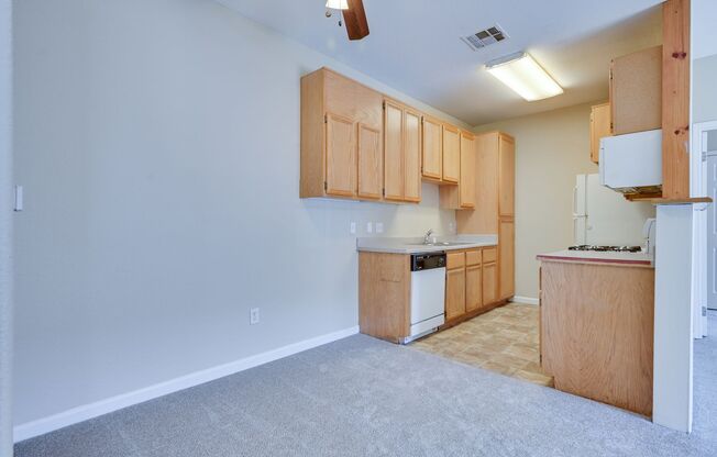 2 beds, 2 baths, $1,150, Unit # 1192