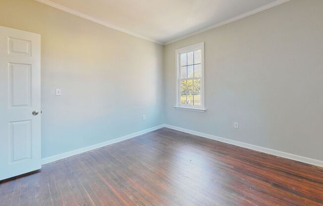 Charming Property located in Hamden!