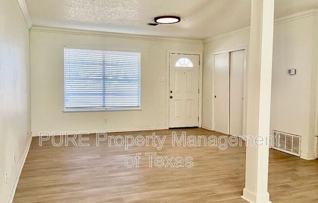 310 HIGHLAND ESTS DR