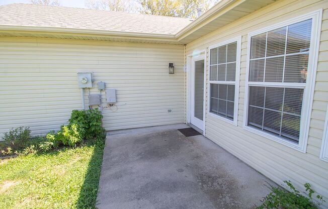 3 beds, 2 baths, $1,750