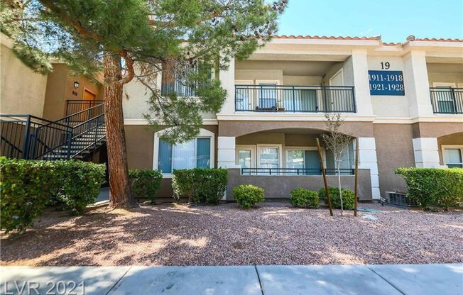 1 bed, 1 bath, 766 sqft, $1,399, Unit Sunridge Heights Pkwy. #1914