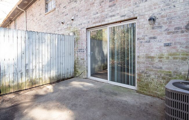 1 bed, 1 bath, 760 sqft, $1,100