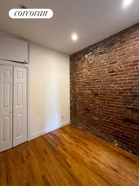 3 beds, 1 bath, 3,972 sqft, $4,250, Unit 9