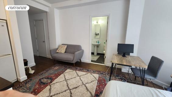 Studio, 1 bath, $3,000, Unit 1014