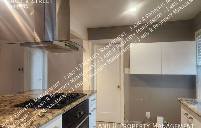 1405 V ST