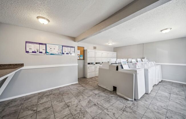 1 bed, 1 bath, 700 sqft, $779, Unit 60