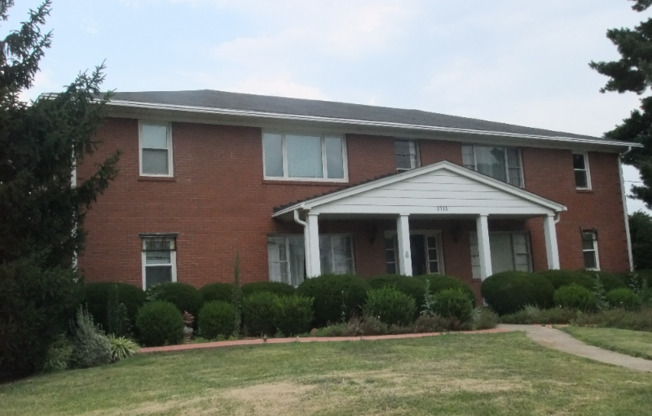 2713 RIEDLING DR