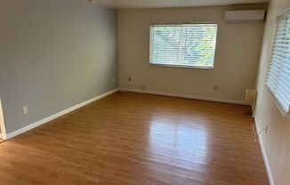 2 beds, 1 bath, $1,899, Unit Unit A