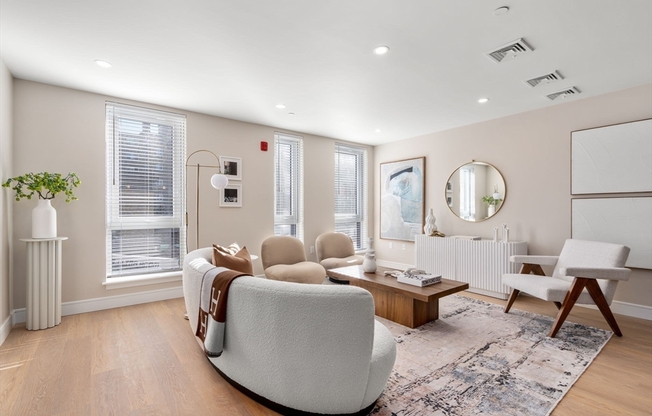 2 beds, 2 baths, 997 sqft, $4,600, Unit 402