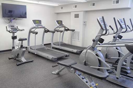 Cardio Machines at Knollwood Towers East Apartments, Hopkins, 55343