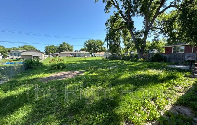 4460 SHADY LN CIR