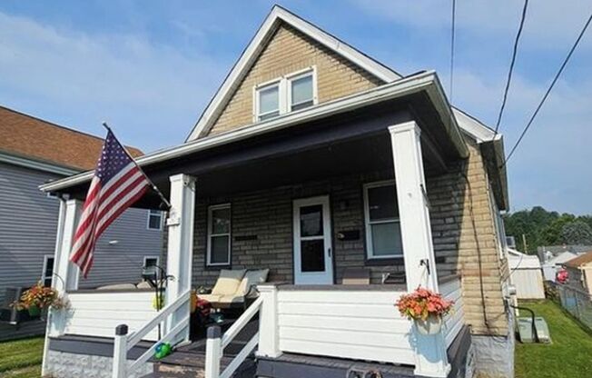 2 Bedroom 2 bath Single Family Home in Carnegie