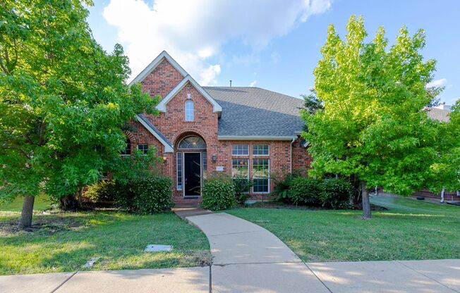 Welcome to this charming single-family home featuring 4 spacious bedrooms and 2 well-appointed bathrooms.