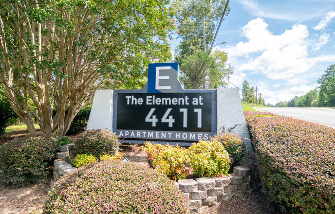 The element 4411, Macon, GA Apartment  Welcome sign