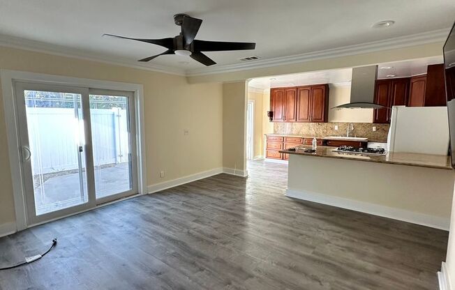 2 beds, 1 bath, 1,000 sqft, $3,400, Unit 2 B- Back