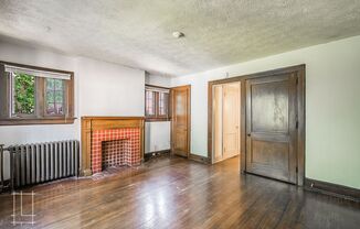 Studio, 1 bath, $915, Unit 29 W. 1st Ave Apt. 7