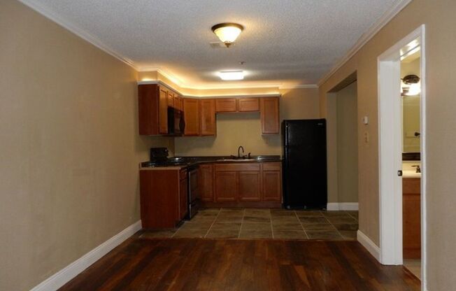 1 bed, 1 bath, 800 sqft, $1,490, Unit DL-Destin Apartments 112