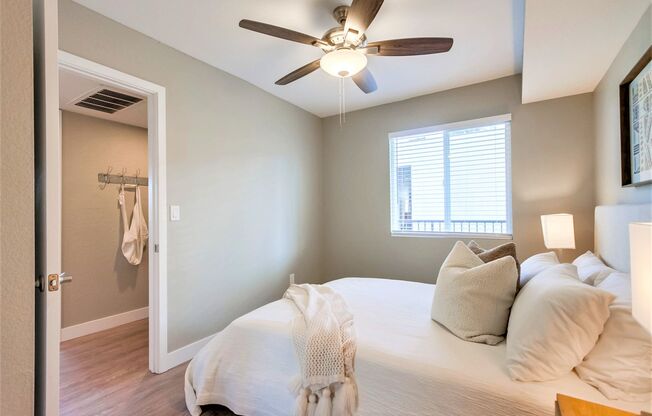 3 beds, 2.5 baths, 1,222 sqft, $3,295, Unit 34