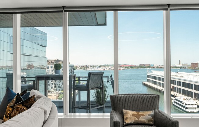 3 beds, 3.5 baths, 2,376 sqft, $30,000, Unit 10E
