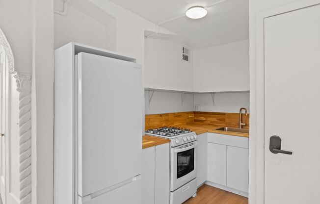 1 bed, 1 bath, 500 sqft, $925, Unit 506