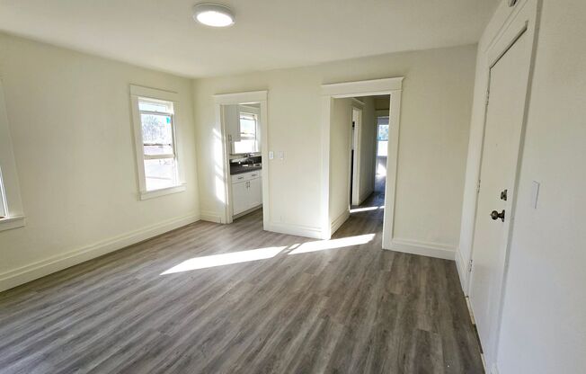 2 beds, 1 bath, $2,395, Unit 417.5 Upstairs