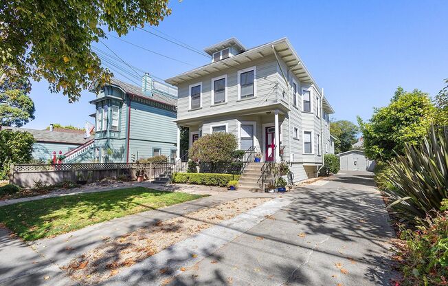 1033 Central Ave #A - 2 bedroom | 1 bath