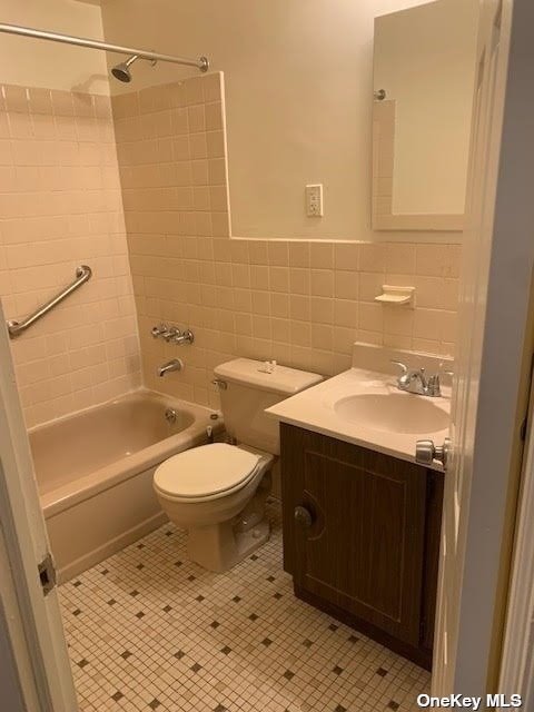 240 47 69 AVE
