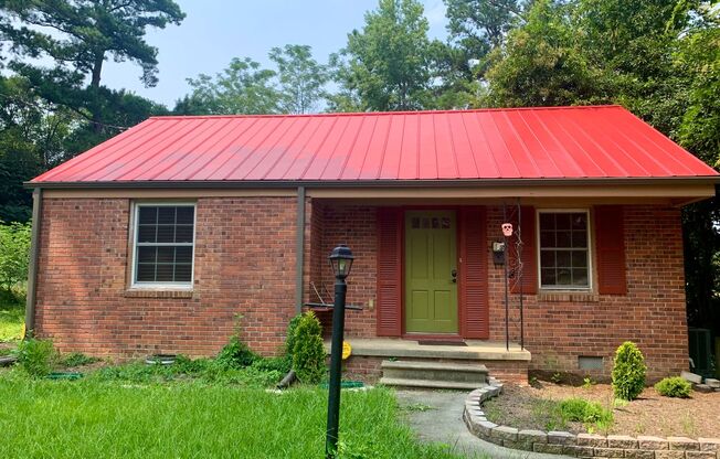 2 Bed | 1 Bath House near Downtown Raleigh with Fenced Yard