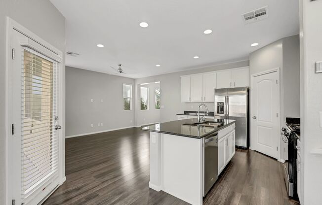 Beautiful 3 Bedroom home in Mountains Edge