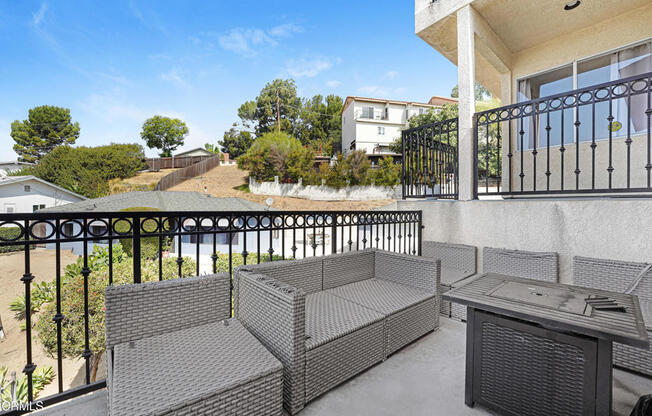 2779 FYLER PL