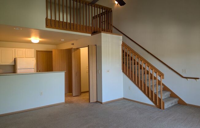 1 bed, 1.5 baths, 760 sqft, $1,540, Unit 302-310