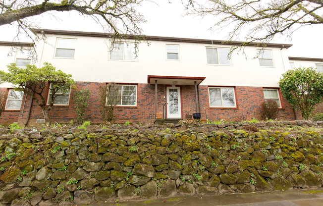 N0131 - Claremont Apartments