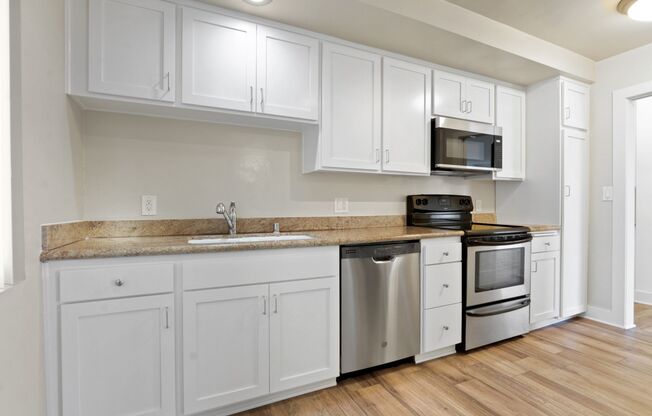 1319 Berkeley St in Santa Monica - large apartments, feels like a condo!