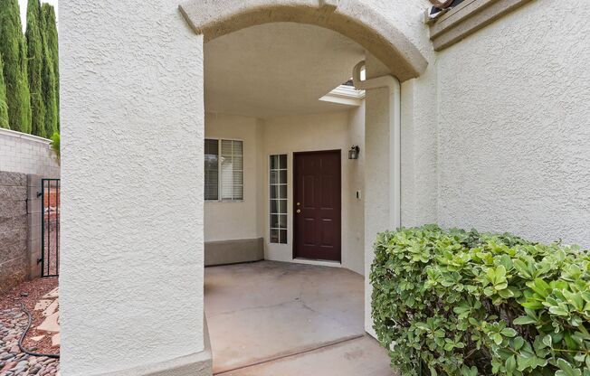 Beautiful 2 Bedroom Townhome In the Desirable Gated Terraces Of Seven Hills