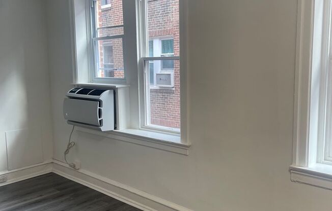 1 bed, 1 bath, 500 sqft, $1,325, Unit 308