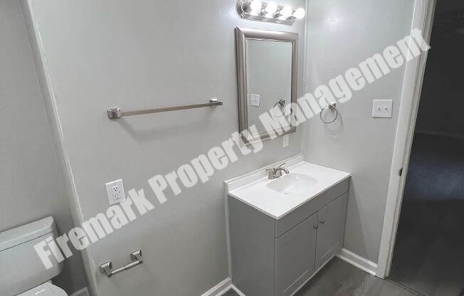 2 beds, 1 bath, $1,299, Unit 7