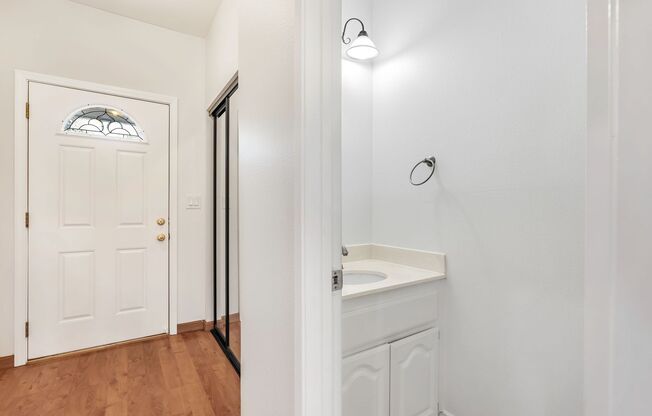 Spacious 2BR/2.5BA Townhome in Prime Milpitas Location – Available Now!