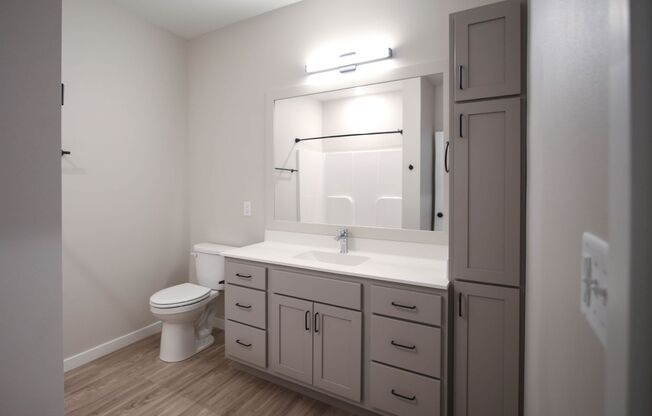 1 bed, 1 bath, 898 sqft, $1,745, Unit 221