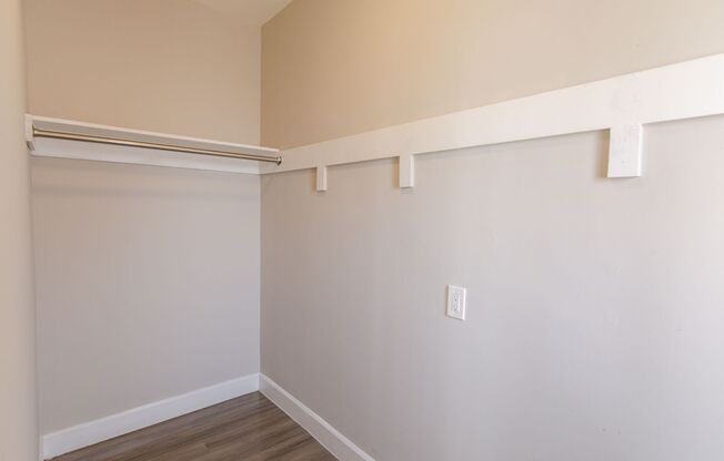 1 bed, 1 bath, 650 sqft, $1,695, Unit 201