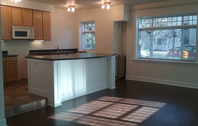 2 beds, 2 baths, 1,518 sqft, $3,295, Unit 101